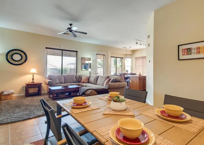 Golf, Gamble, Relax Poolside! Desert Hébergement de vacances